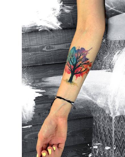 纹在小臂上很好看的一组水彩风格的纹身图案