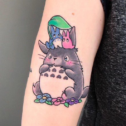 18张宫崎骏动漫角色龙猫的卡通纹身图案