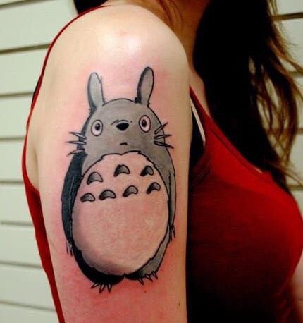 18张宫崎骏动漫角色龙猫的卡通纹身图案