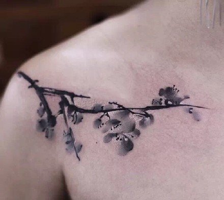 适合女士的一组中国水墨风纹身图案9张