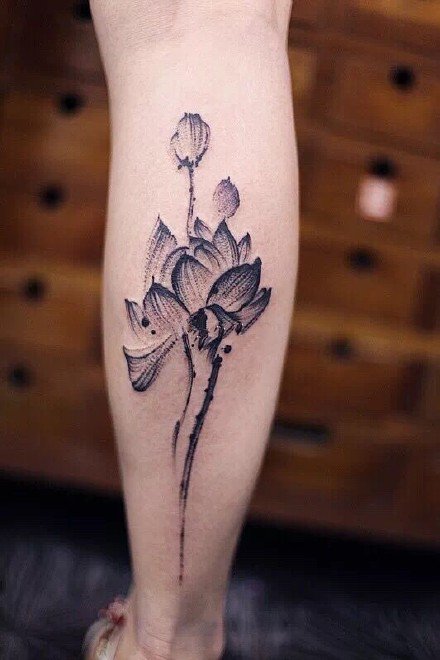 适合女士的一组中国水墨风纹身图案9张