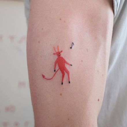 超简约的一组手臂上小图纹身图片欣赏