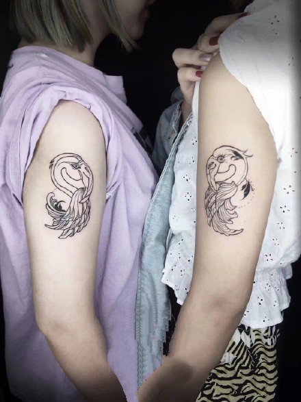 27组成对的适合情侣或者姐妹的纹身图案