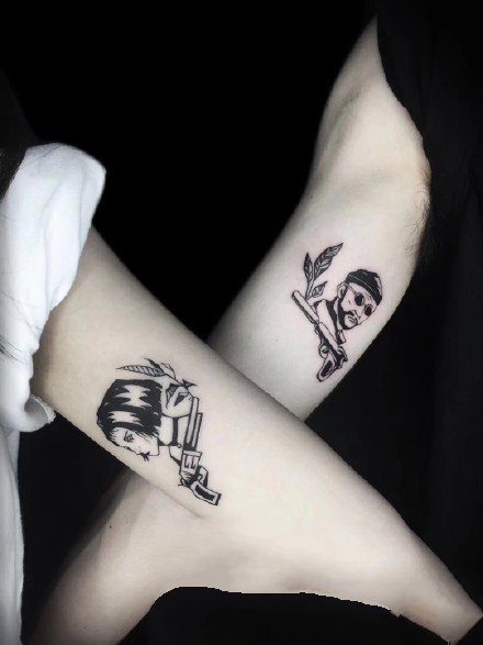 27组成对的适合情侣或者姐妹的纹身图案