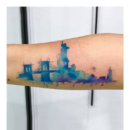 蓝色调的一组水墨彩色纹身图案9张