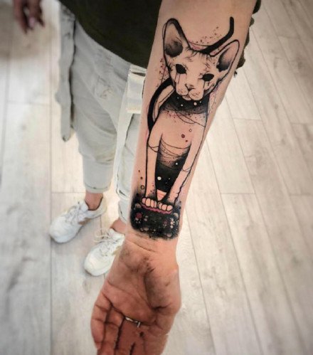 有点暗黑的红黑色调的一组纹身图案9张