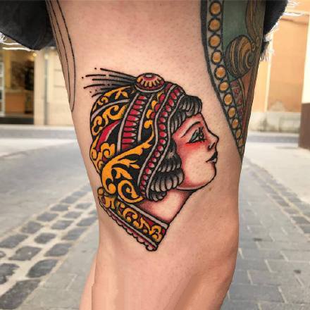 18张old school风格的摩登女郎纹身图案