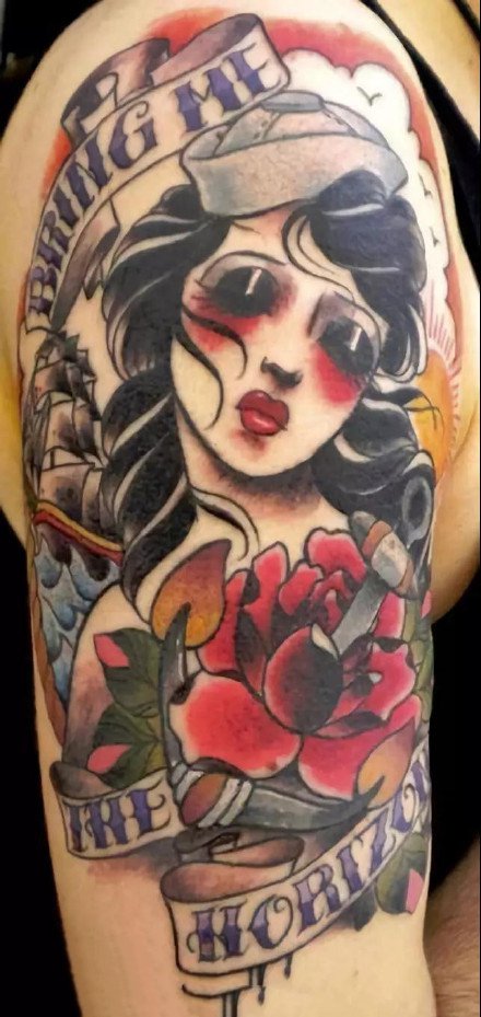18张old school风格的摩登女郎纹身图案