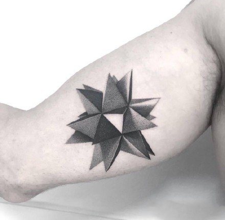 几何立体风格的3d写实点刺纹身图案