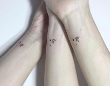 情侣、闺蜜喜欢的18张简约小清新纹身图案 ​