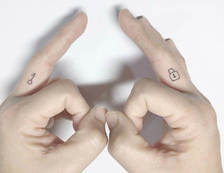 情侣、闺蜜喜欢的18张简约小清新纹身图案 ​