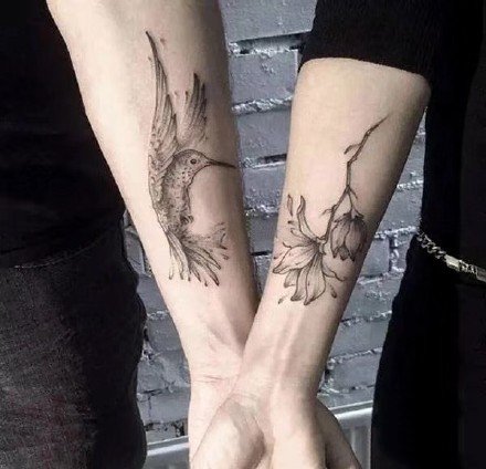 情侣、闺蜜喜欢的18张简约小清新纹身图案 ​