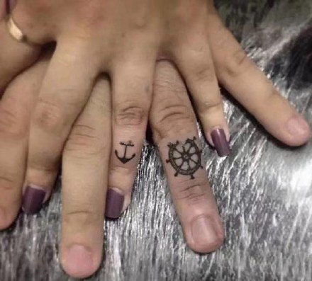 情侣、闺蜜喜欢的18张简约小清新纹身图案 ​