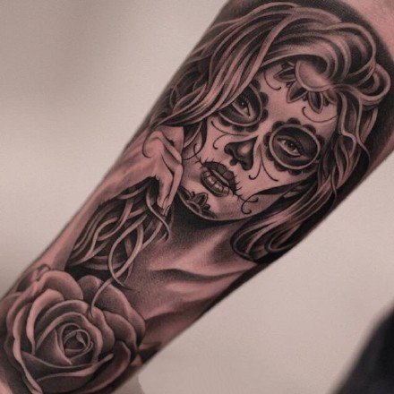 细腻的一组欧美写实大臂等​纹身作品9张