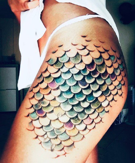 一组美人鱼的纹身作品图片欣赏