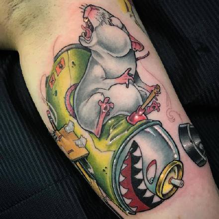 一组日式风格的传统老鼠纹身图案