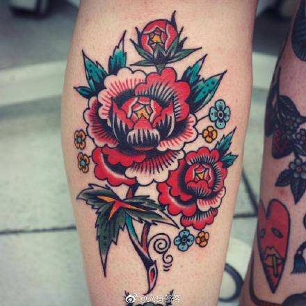牡丹花：复古oldschool风格的牡丹花纹身图案9张