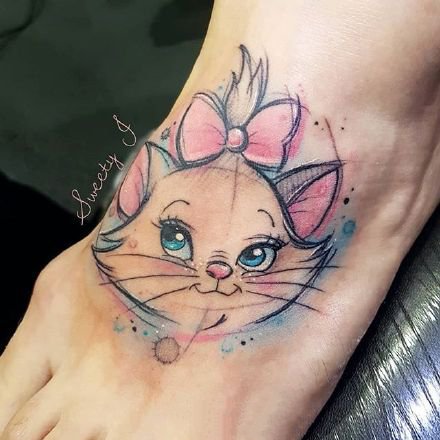 一组可爱的水彩色纹身小清新图案