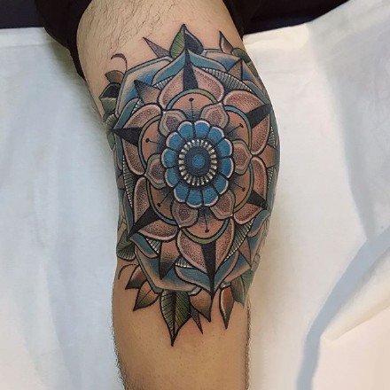 oldschool曼陀罗：复古school风格的曼陀罗梵花纹身图案