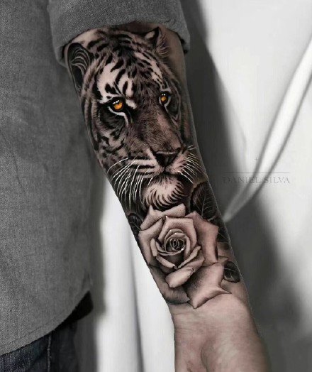 school风格的一组彩色老虎纹身图案