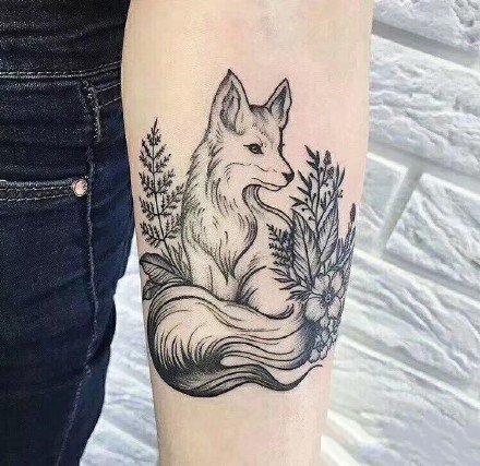 狐狸刺青：18张小清新的狐狸纹身图案赏析