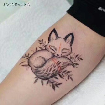 狐狸刺青：18张小清新的狐狸纹身图案赏析
