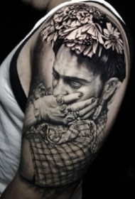 欧美暗黑风格的一组霸气纹身图案9张