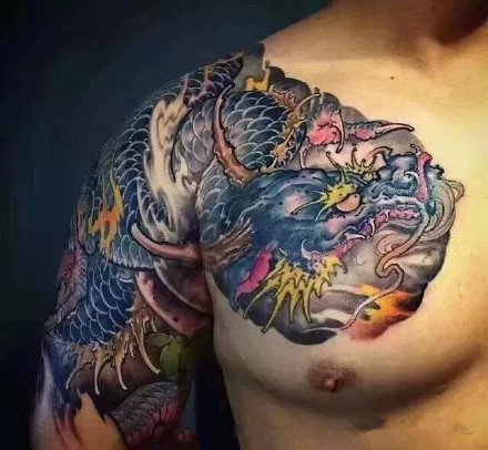 新传统半甲：9张新传统风格的半胛纹身图案