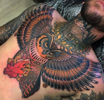 猫头鹰刺青：一组猫头鹰的手稿和纹身作品赏析