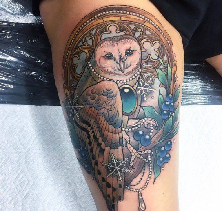 猫头鹰刺青：一组猫头鹰的手稿和纹身作品赏析