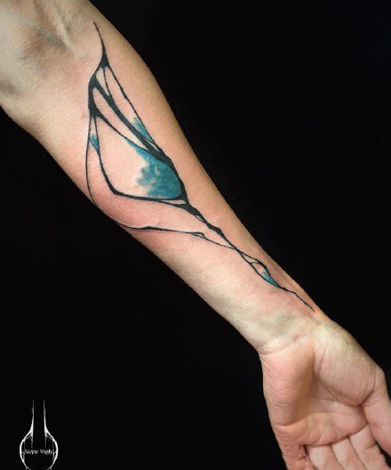 17张简约又好看的一组线条纹身图案