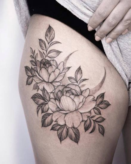 点刺花卉：18张点刺风格的花卉纹身图案