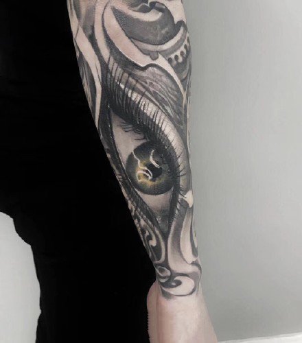 欧美黑灰写实的大面积纹身图案