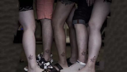 适合闺蜜一起纹的创意成对小清新纹身作品