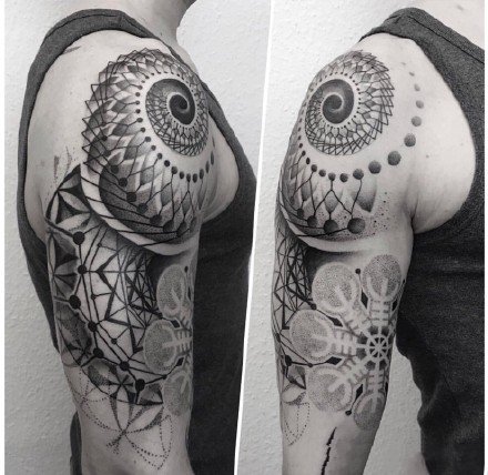 很富有设计感的手臂黑白色创意纹身图案