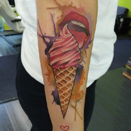 9张美食爱好者喜欢的冰淇淋纹身图案