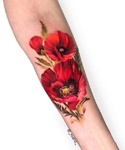 9张娇艳欲滴的的大红玫瑰纹身图案