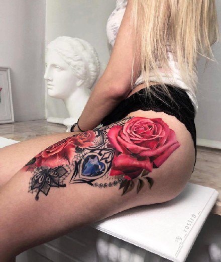 9张娇艳欲滴的的大红玫瑰纹身图案