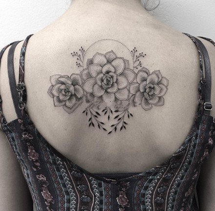 18张适合手臂的黑白小纹身图案