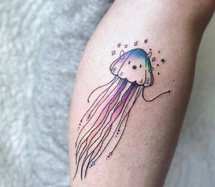 简约小清新的一组水母纹身图案