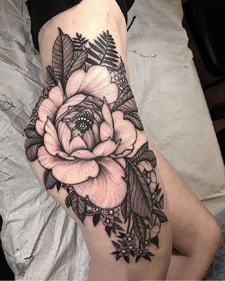 性感的一组女性臀部屁股上艳丽花朵纹身图案