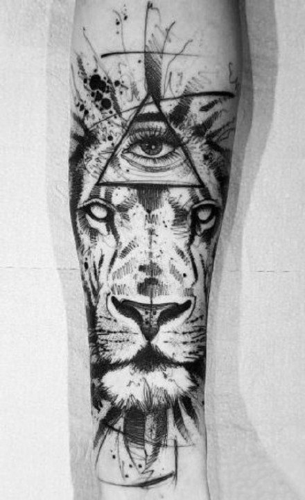 一组霸气的写实黑灰狮子纹身图片