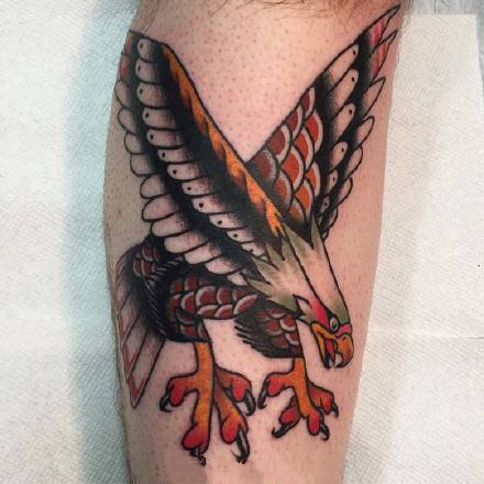 old school风格的老鹰题材纹身图案