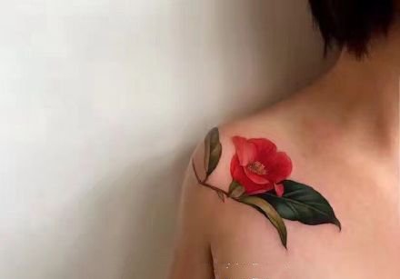 一组适合女生的性感锁骨纹身图案