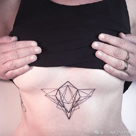 个性的一组几何图形纹身图案9张
