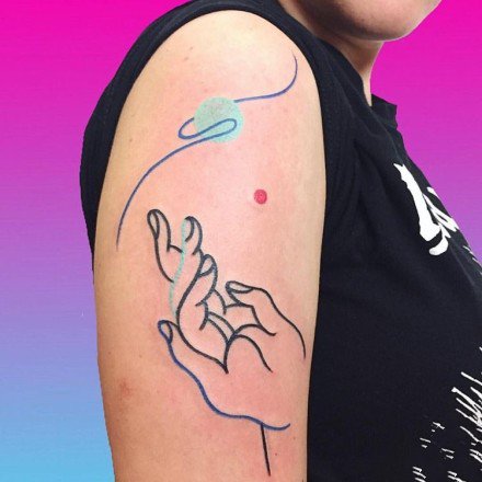超简约的个性涂鸦线条的纹身图案