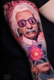 很有创意的人物肖像彩色纹身图