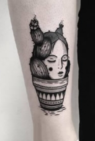 一组可爱的黑灰小点刺纹身作品图片