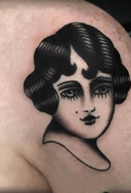 点刺风格的18张黑灰小图案赏析