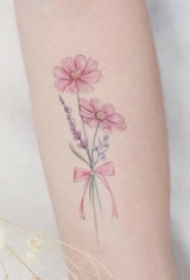 18张适合女生的极简小清新纹身